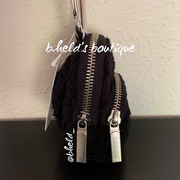 lululemon Nano Clip-On Backpack *Fleece in Black & Silver OS Brand New NWT - Picture 9 of 14